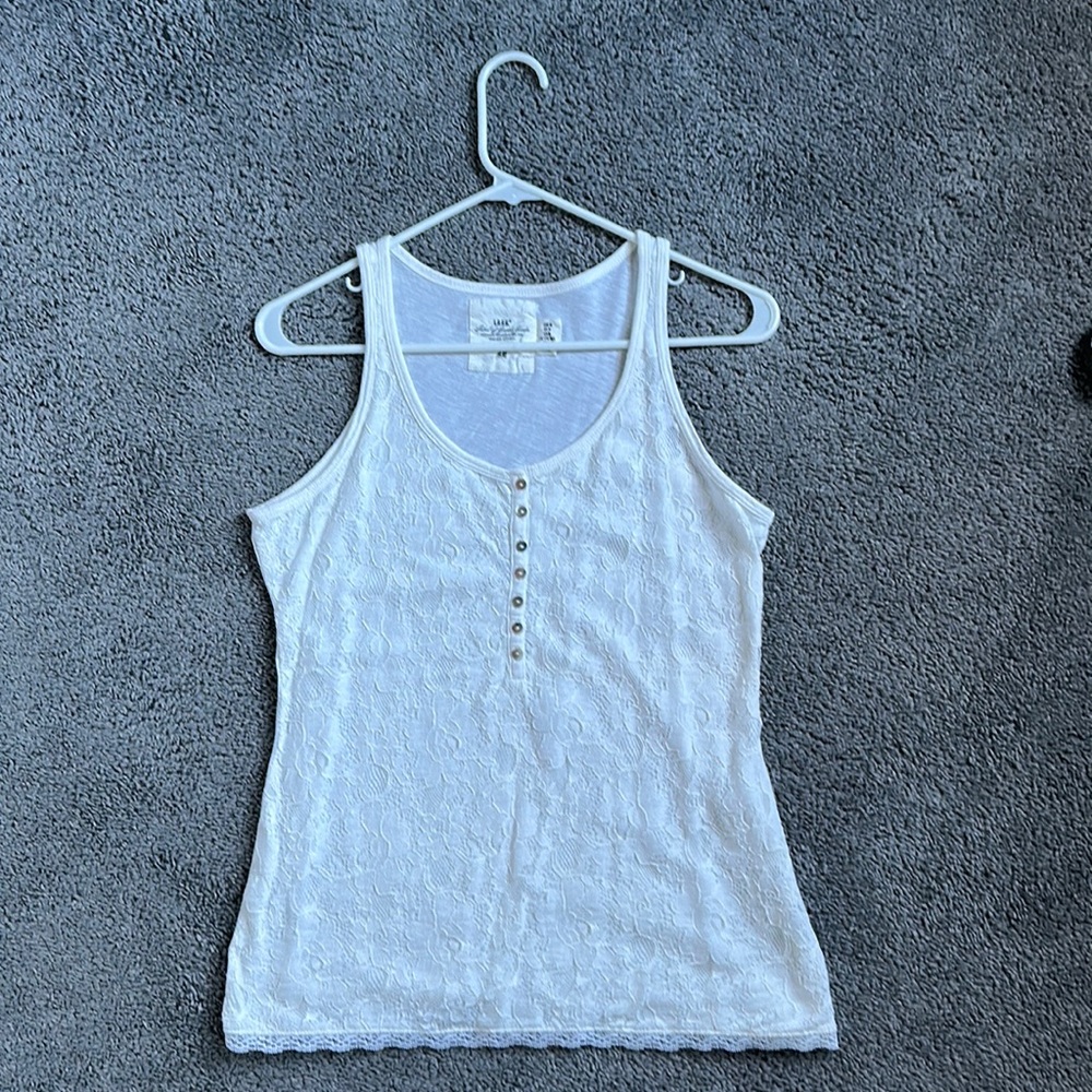 White lace tank